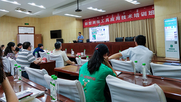 �����A������(j��ng)�����R��