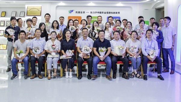 ����(j��ng)������(y��ng)�c��(n��i)Ӗ(x��n)����Ӱ����