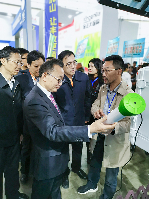 �������r(n��ng)�����L(zh��ng)����(y��ng)��������ν�B������������O(ji��n)�y(c��)�O(sh��)��