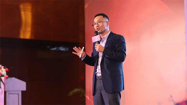 �������r(n��ng)����(y��ng)�����L(zh��ng)���_(t��i)����Ҫ�vԒ