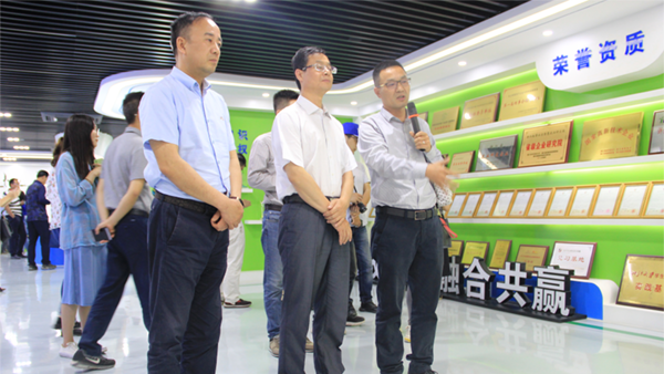 �x����һ�Ѕ��^�������r(n��ng)չ�d