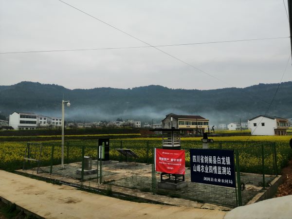 �������r(n��ng)���x���O(ji��n)�y(c��)�c(di��n)