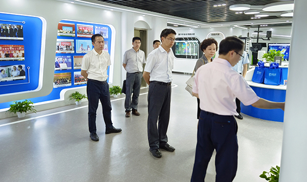 ���丱�d�L(zh��ng)���������ίһ�Ѕ��^�������r(n��ng)��(sh��)�����r(n��ng)չ�d