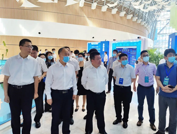 �c��(hu��)�I(l��ng)��(d��o)���^���㽭�l(xi��ng)����X��